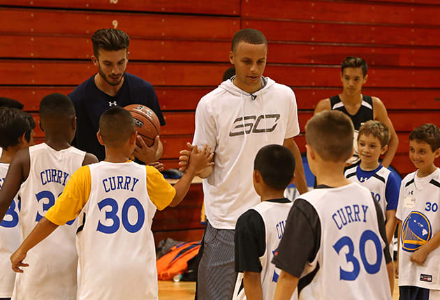 stephen_curry_camp_.jpg